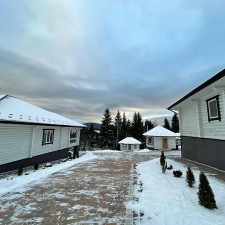 아파트 Horizon Apartmens 야블루니츠야